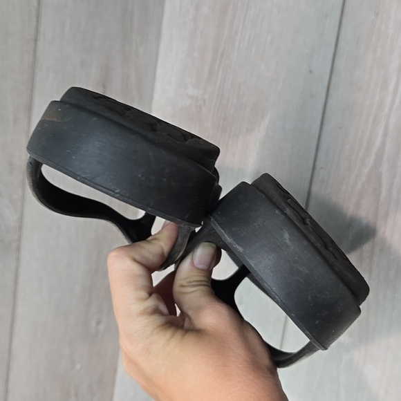 Oofos Women Thong Sandals Slide shoes 7 - Picture 6 of 12